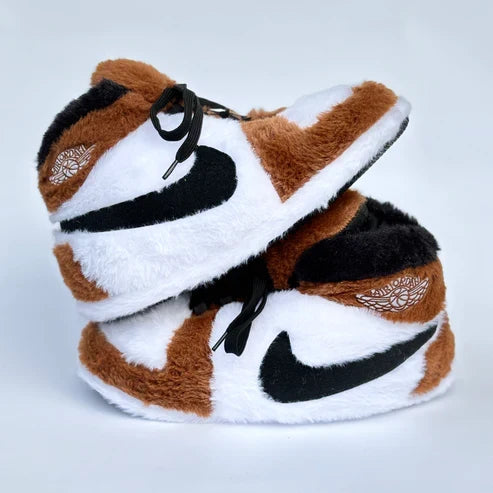 CozyKicks™ | Halte deine Füße warm und modisch mit CozyKicks.